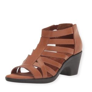 Easy Street Women's Region Heeled Sandal Wide